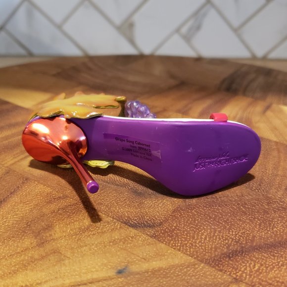 **RARE**  Just the Right Shoe, Grape Song Cabernet, Circa 2009, J090612 - Picture 10 of 10